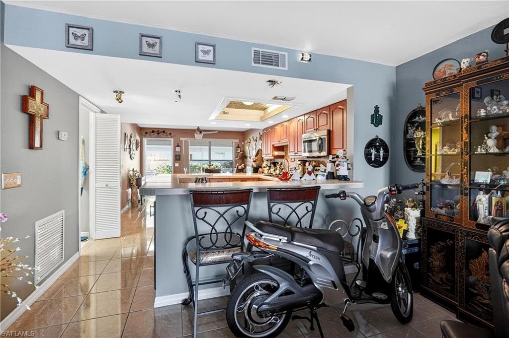 123 SW 47th TER 102-35