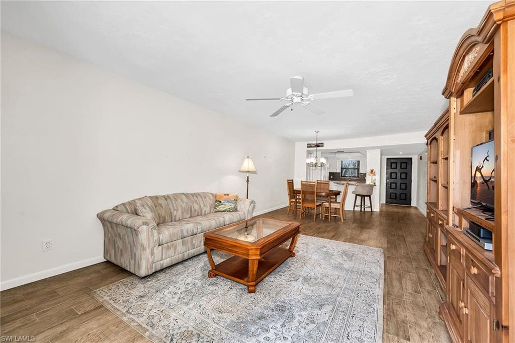 4955 Pepper CIR B106-6