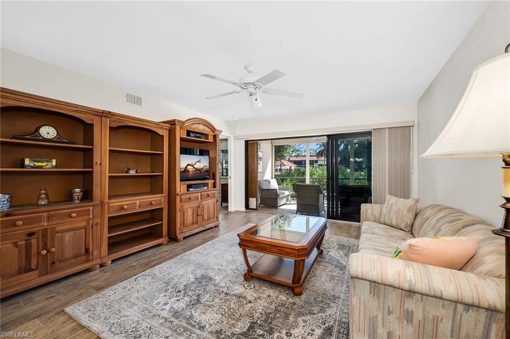 4955 Pepper CIR B106-7