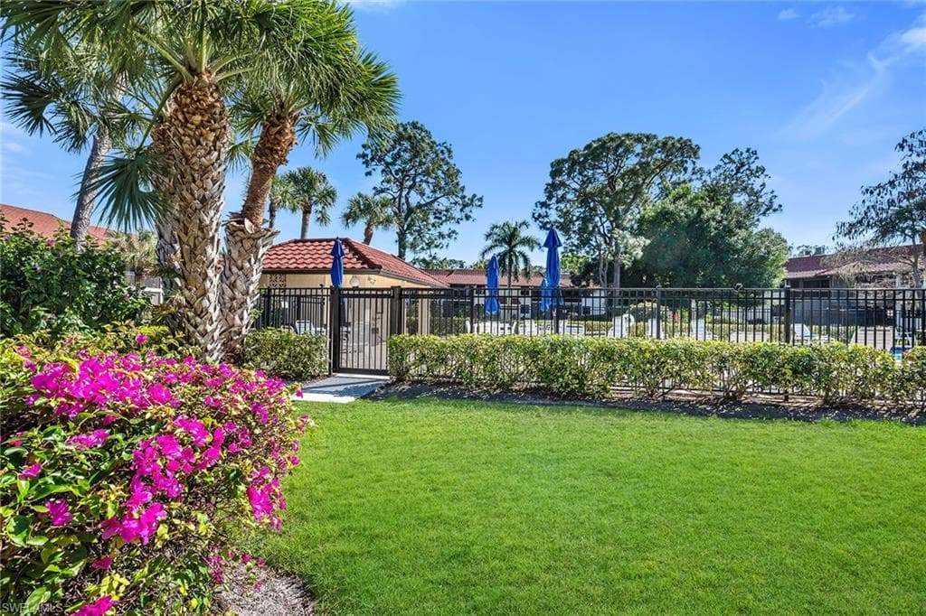 4955 Pepper CIR B106-32