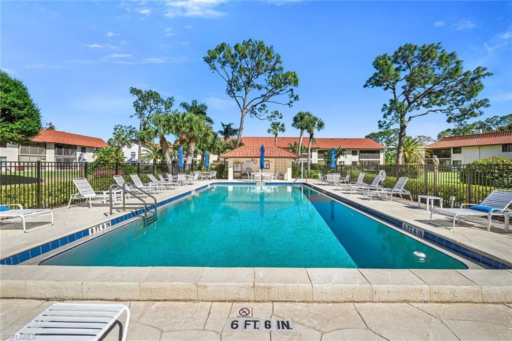 4955 Pepper CIR B106-33