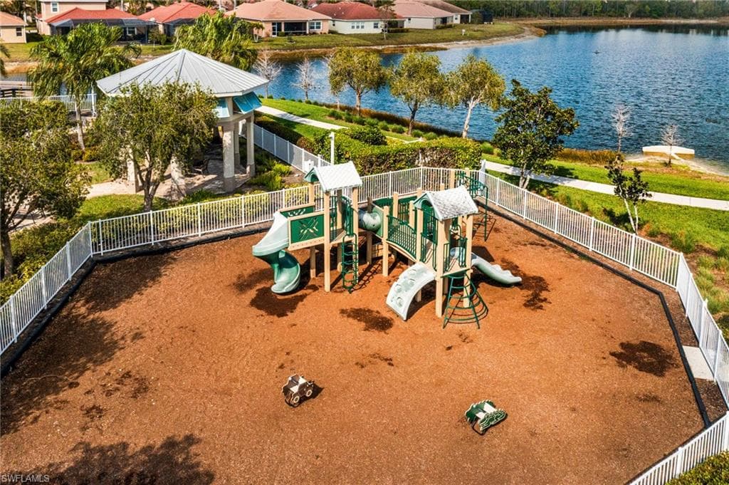 3028 Royal Gardens AVE-47