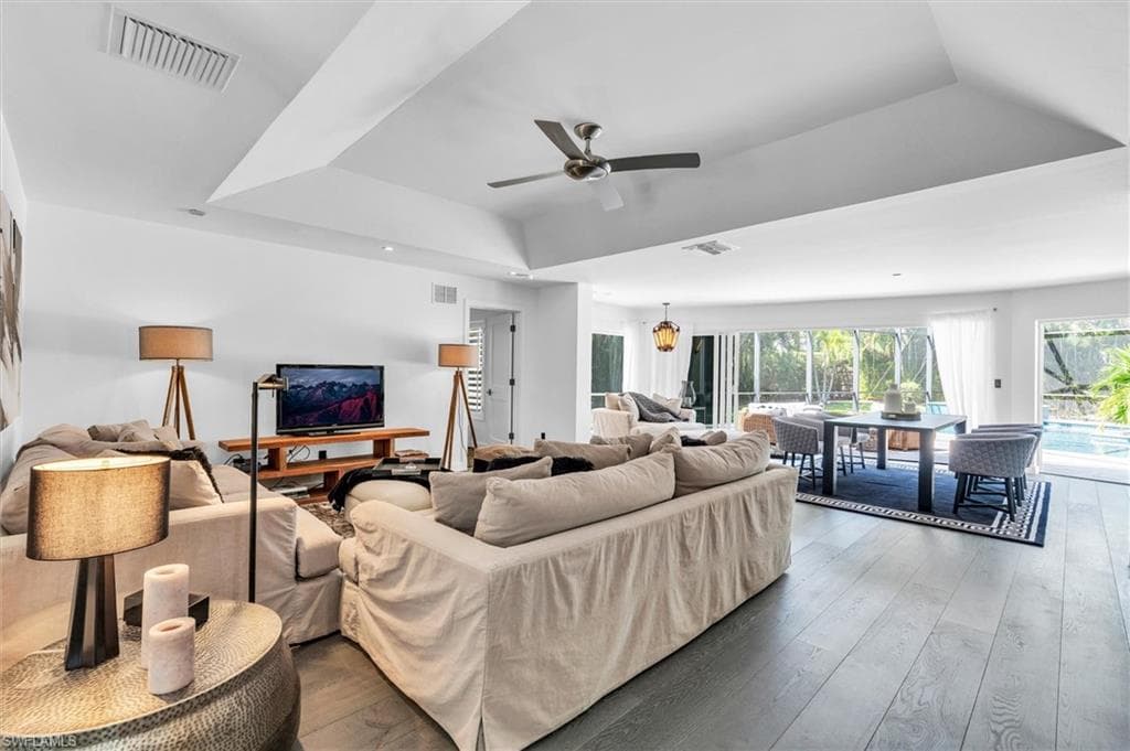 1627 Murex LN-9