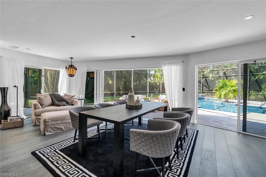 1627 Murex LN-18