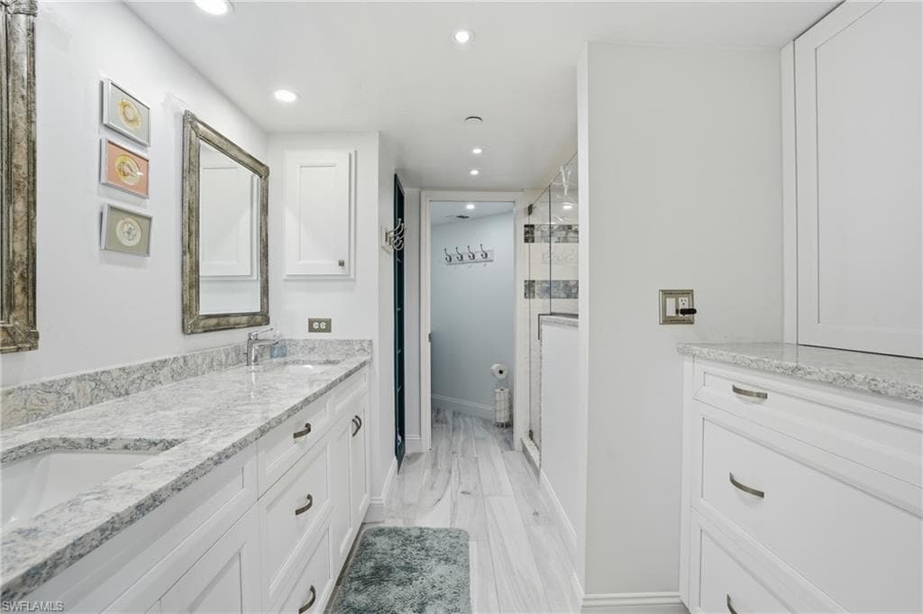 4745 Estero BLVD 204-26
