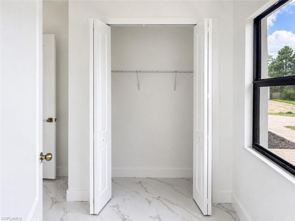 811 Dartmouth CT-15