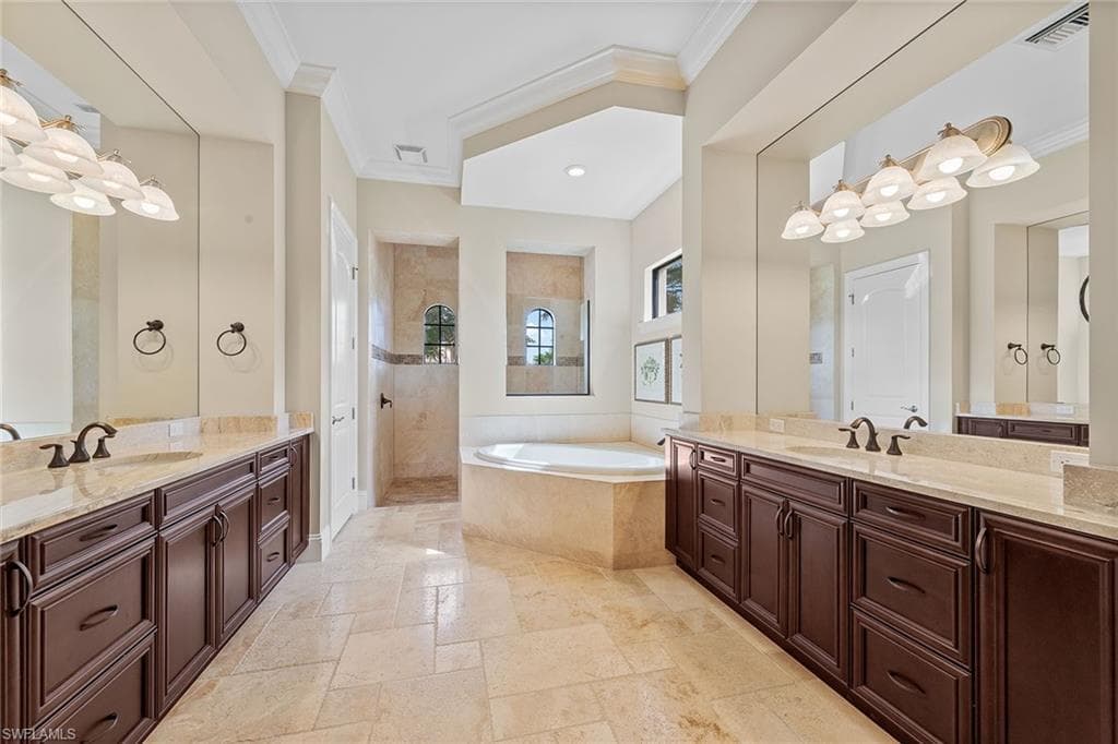 6081 Tamworth CT-32