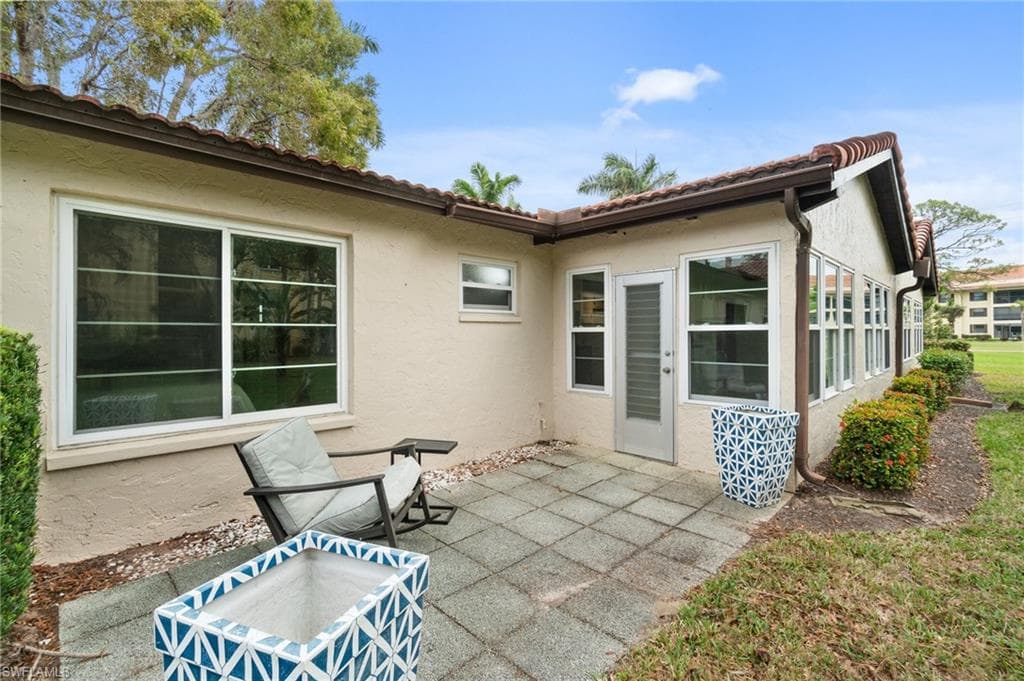 1094 Forest Lakes DR-27