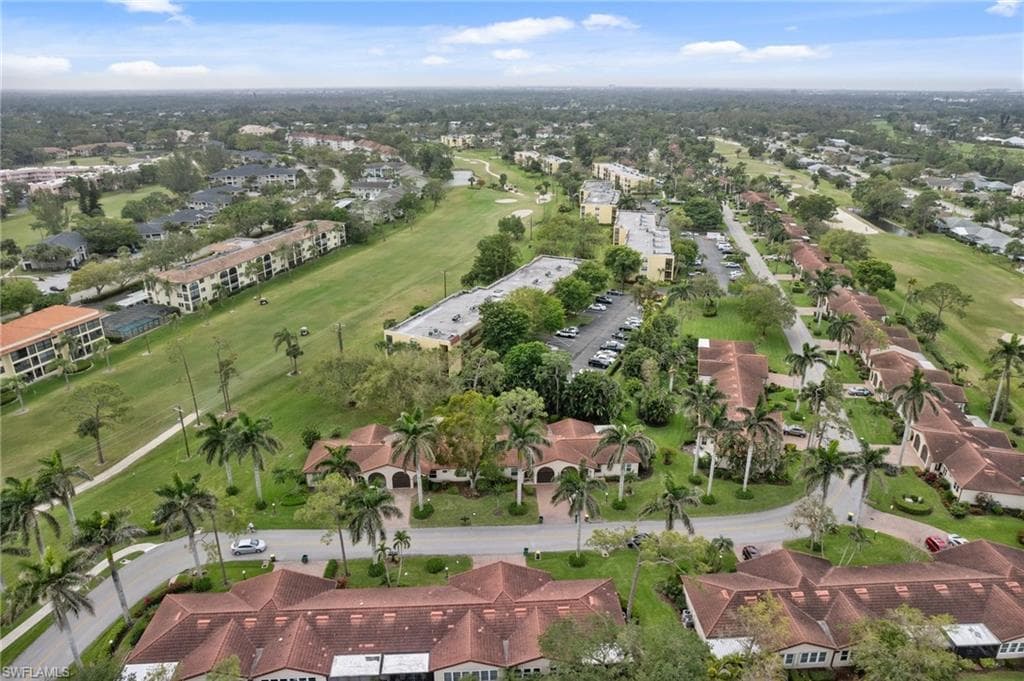 1094 Forest Lakes DR-40