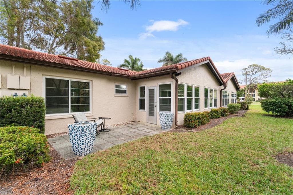 1094 Forest Lakes DR-25