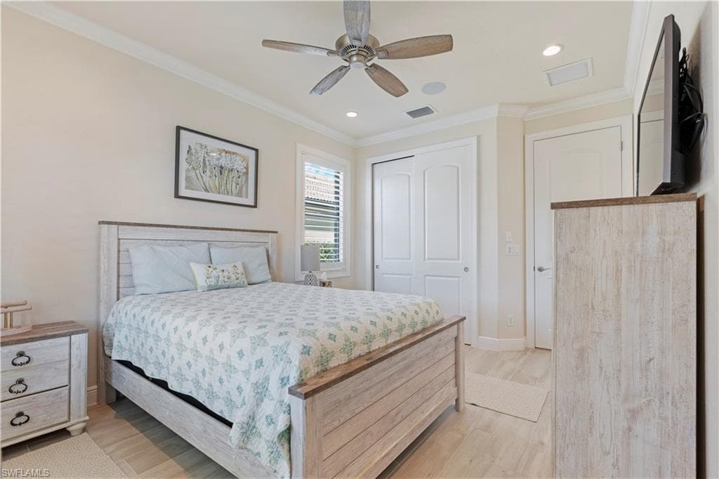 10102 Palazzo DR-22