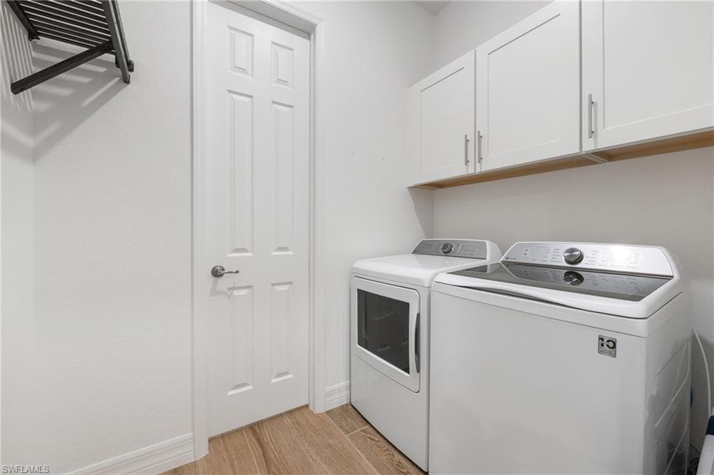 13528 Blue Bay CIR-27