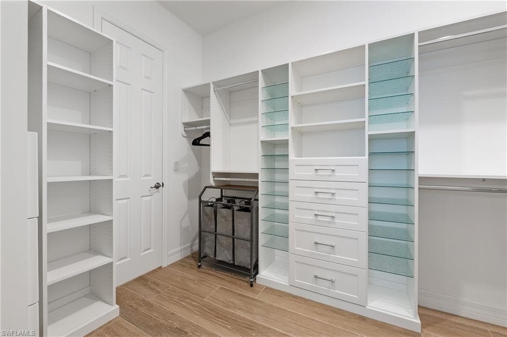 13528 Blue Bay CIR-15