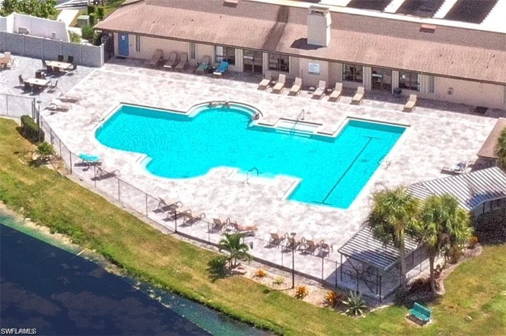 561 Charlemagne BLVD-24