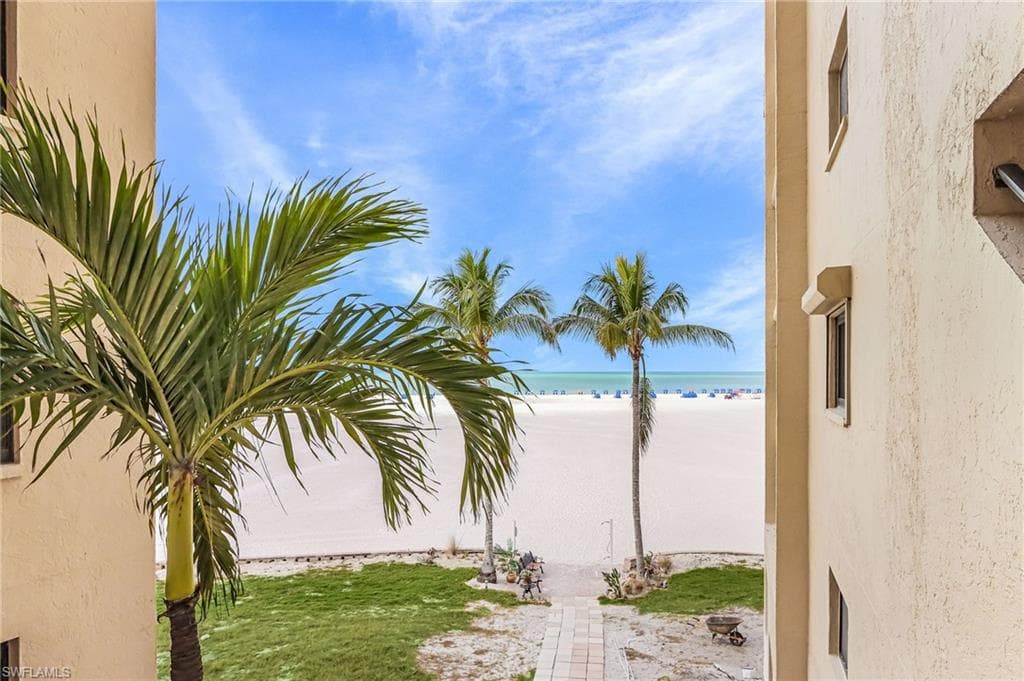 6660 Estero BLVD 303-2