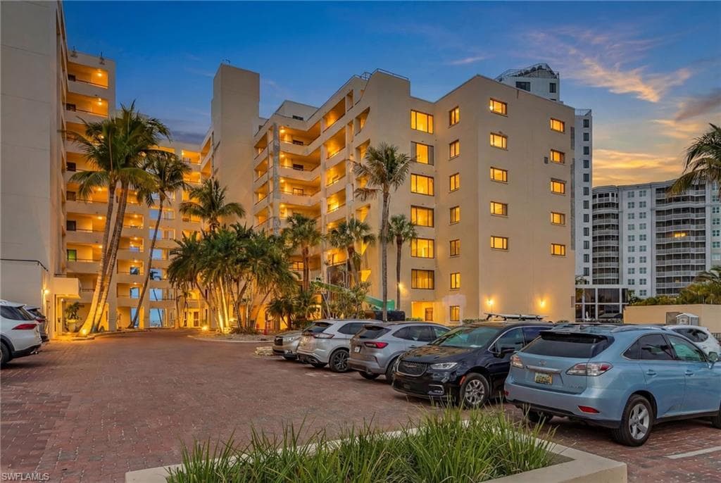 6660 Estero BLVD 303-3