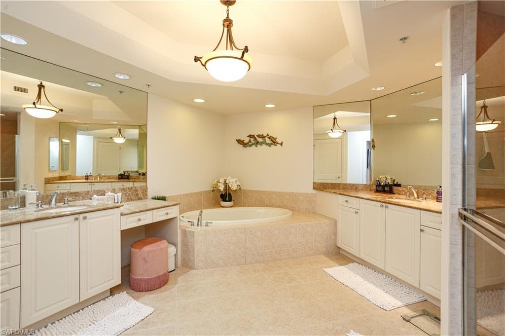 1060 Borghese LN 603-49