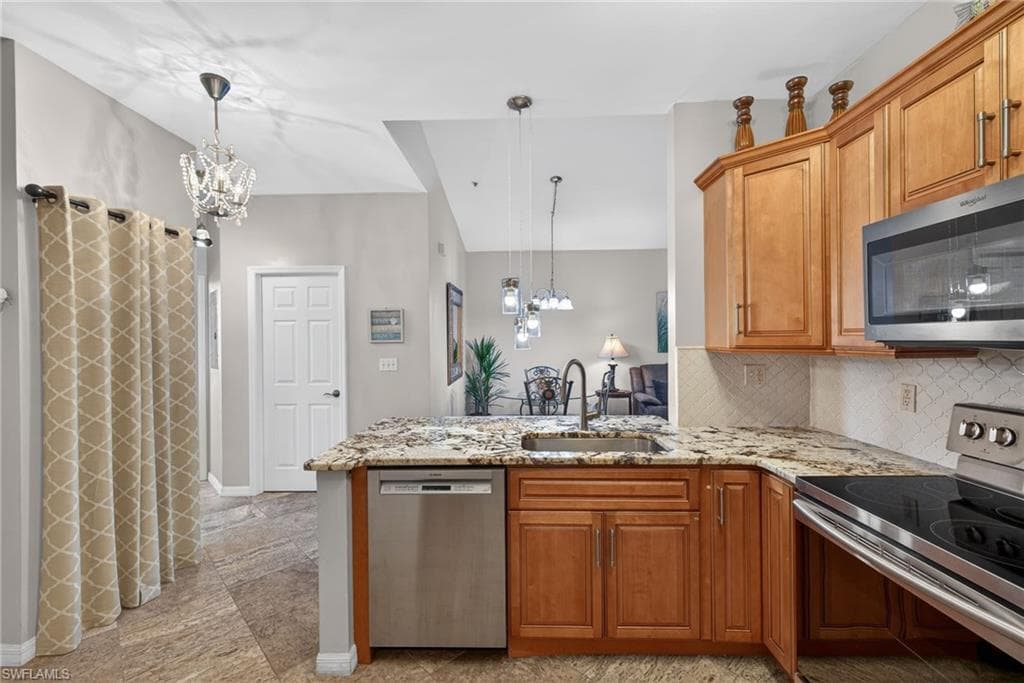 15441 Bellamar CIR 1123-7