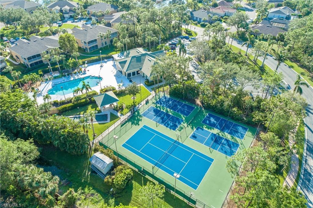 22992 Lone Oak DR-38