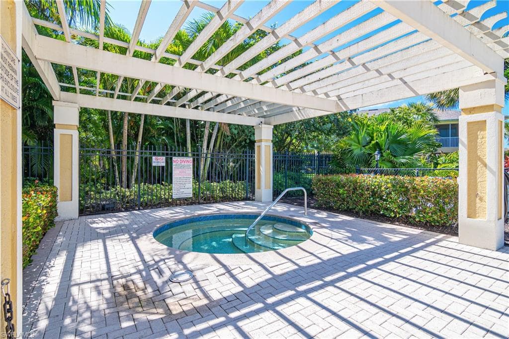 22992 Lone Oak DR-33