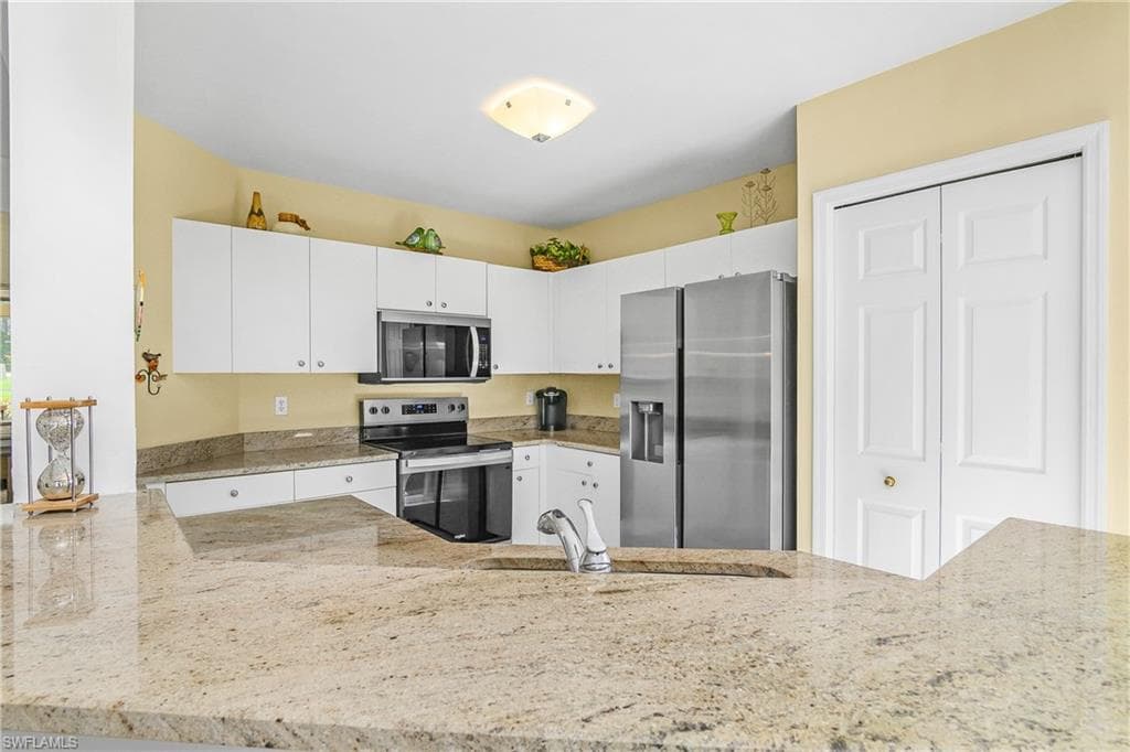 22992 Lone Oak DR-8