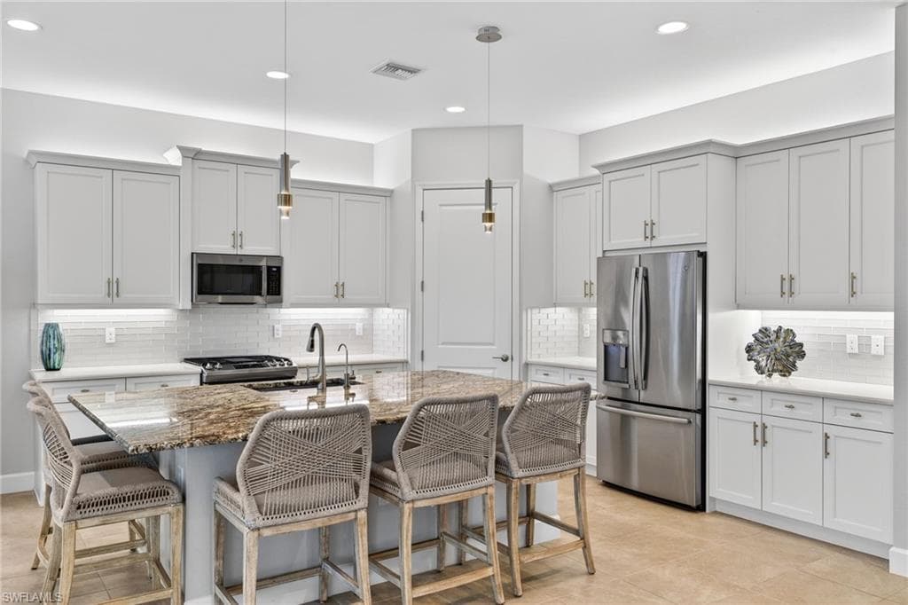 28474 Capraia DR-17