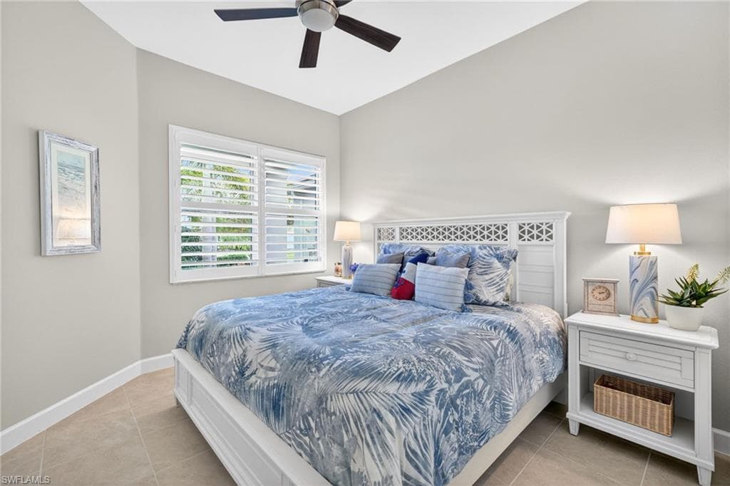 28474 Capraia DR-25