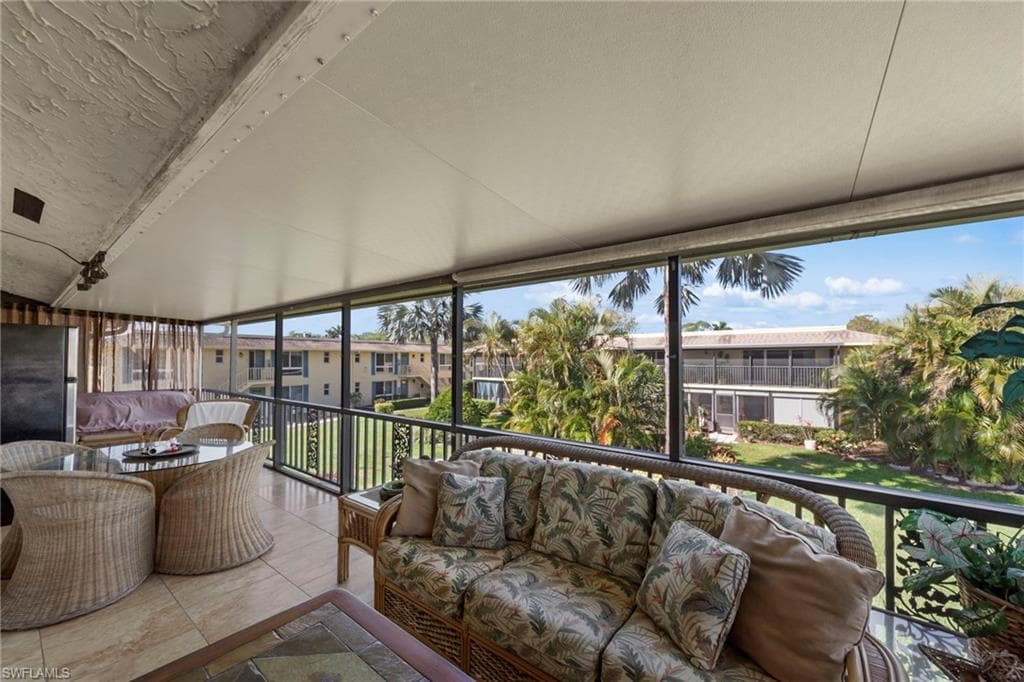 84 Glades BLVD 2-23