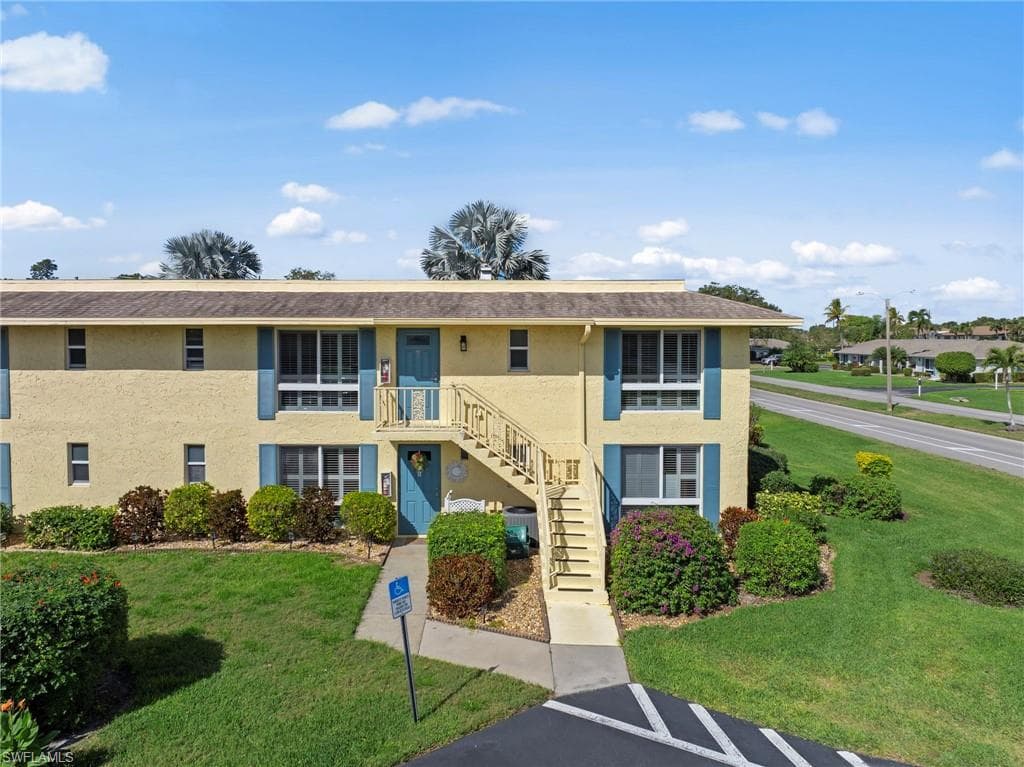 84 Glades BLVD 2-1