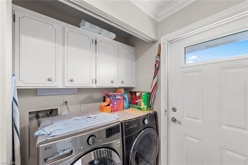 84 Glades BLVD 2-21