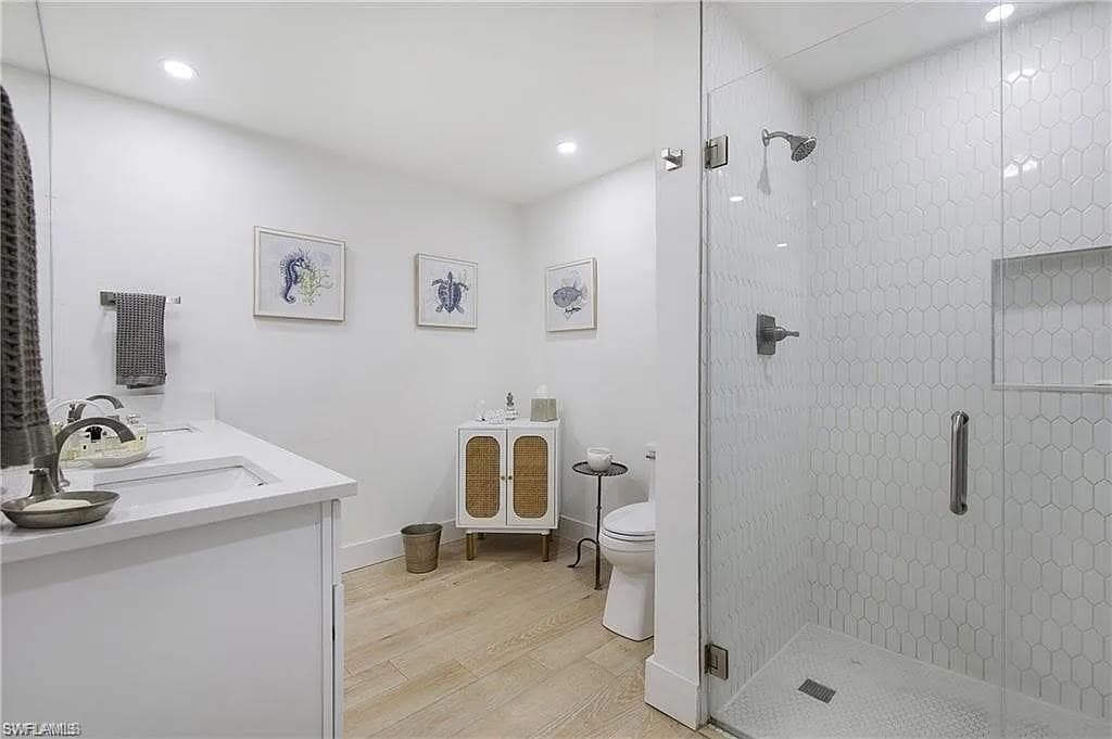 1600 Curlew AVE-10