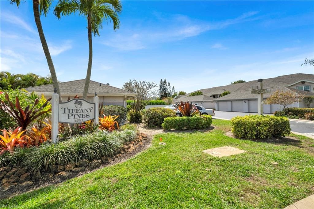 4261 Shetland CT A205-17