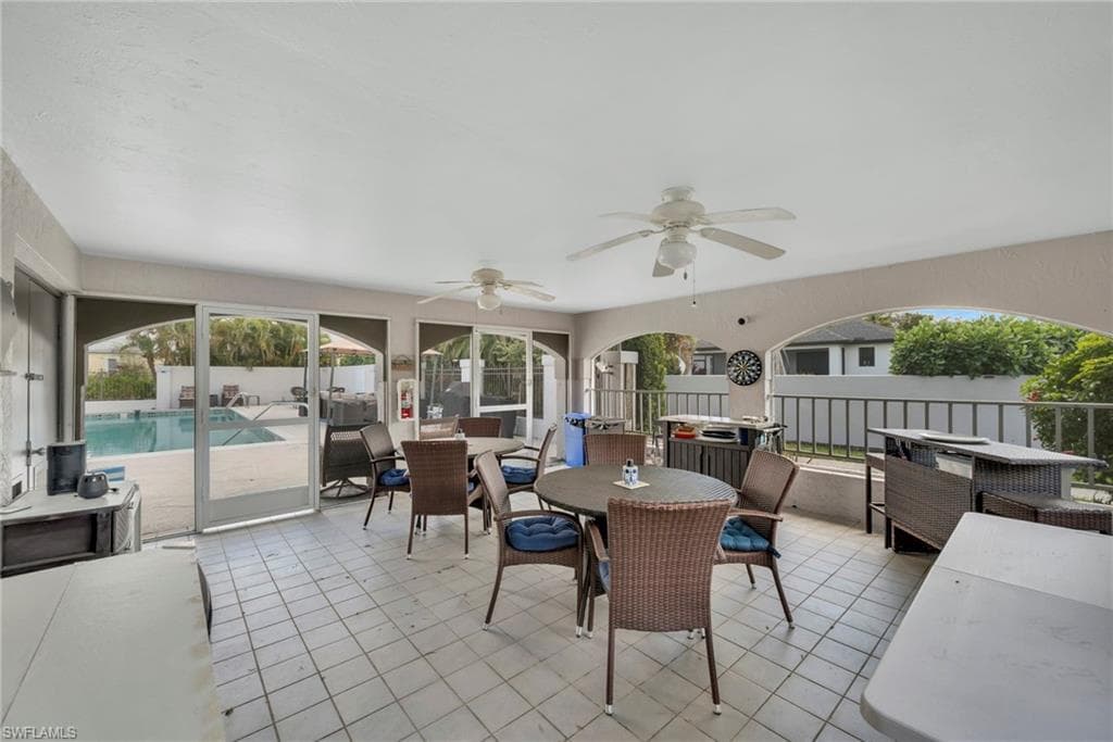 4261 Shetland CT A205-15