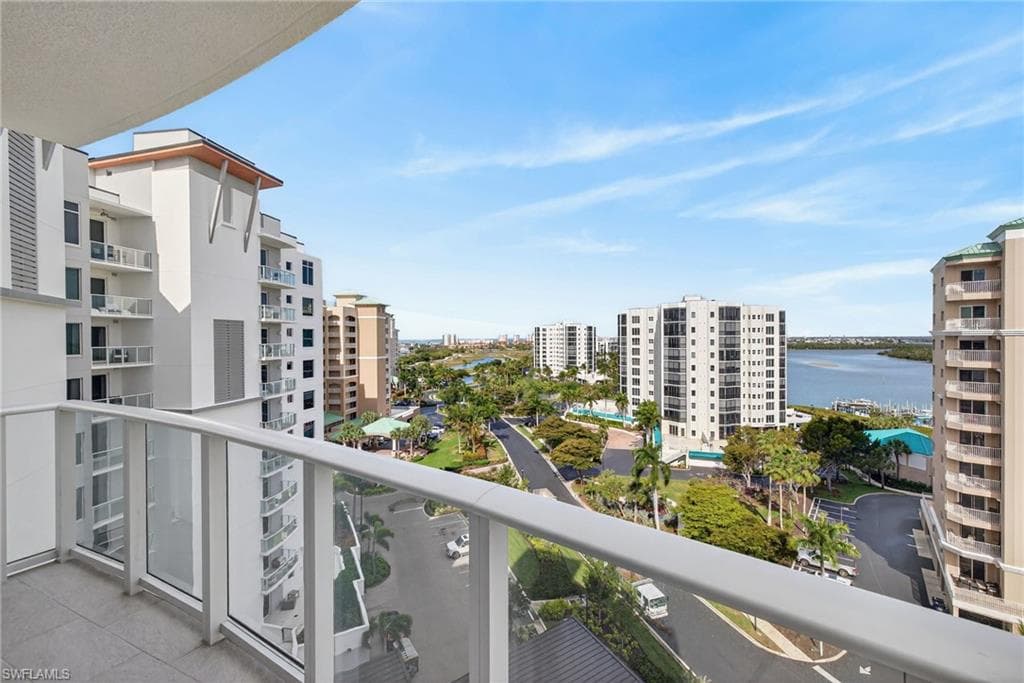 4142 Bay Beach LN 901-28