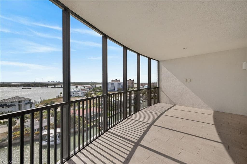 4142 Bay Beach LN 901-10