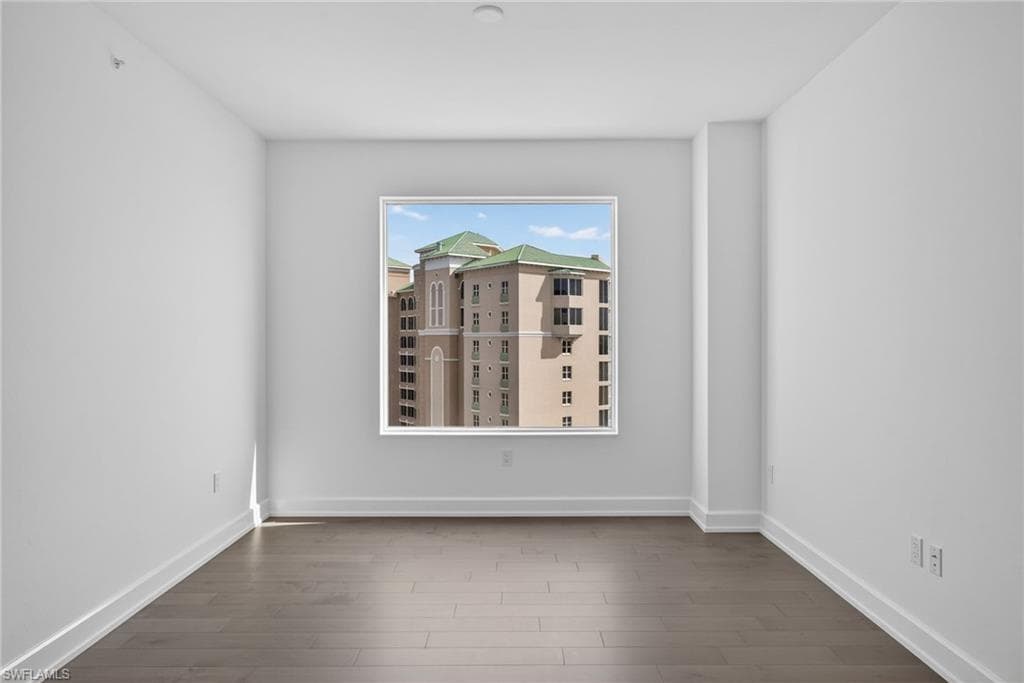 4142 Bay Beach LN 901-21