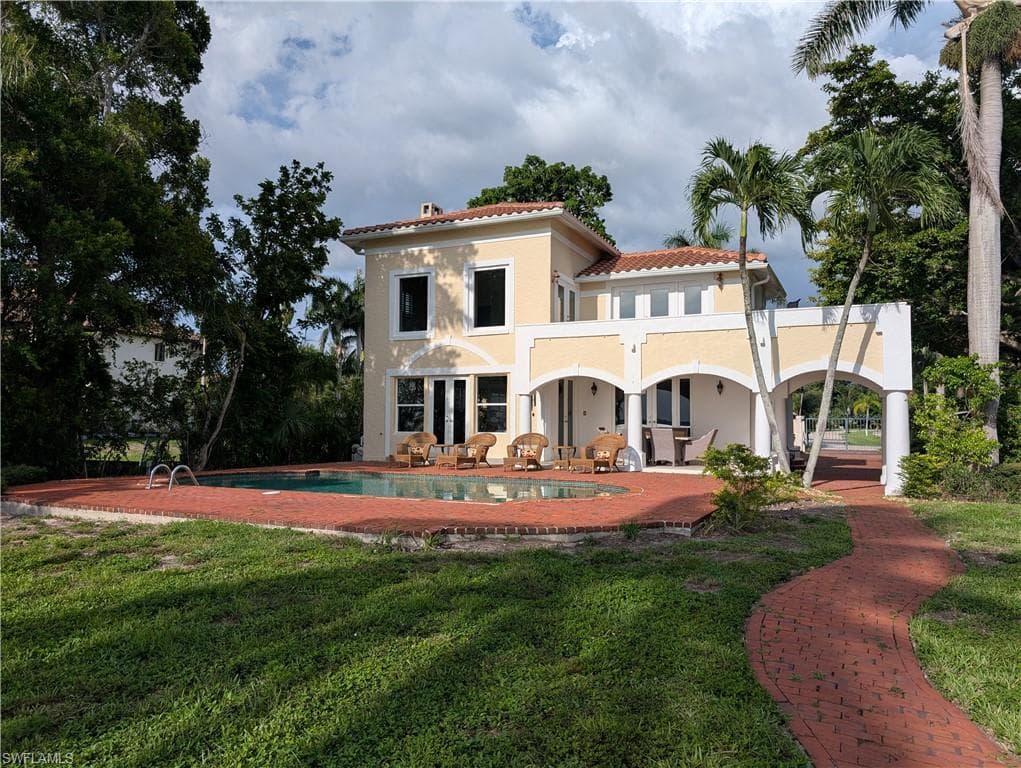 2878 Valencia WAY-6