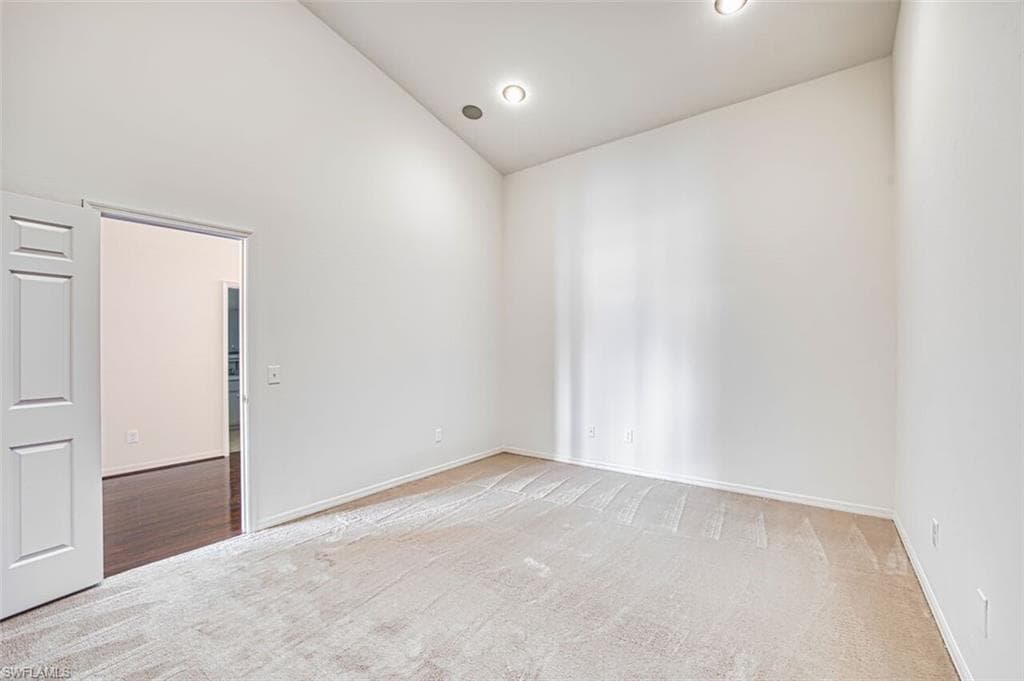 6896 Erin Marie CT-33