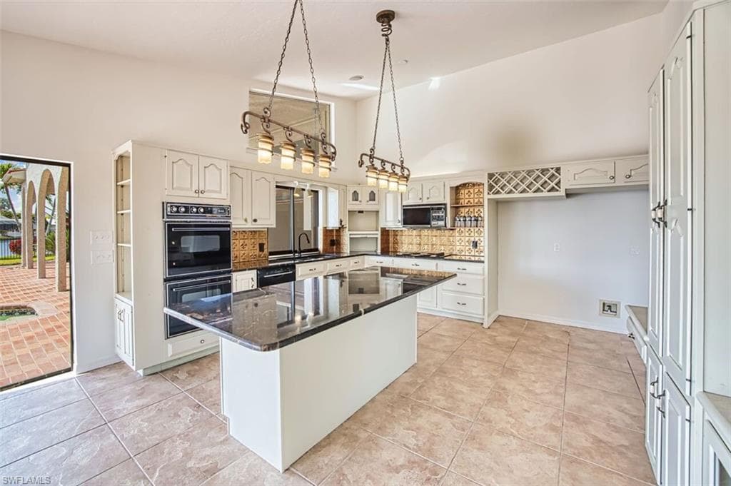 6896 Erin Marie CT-21