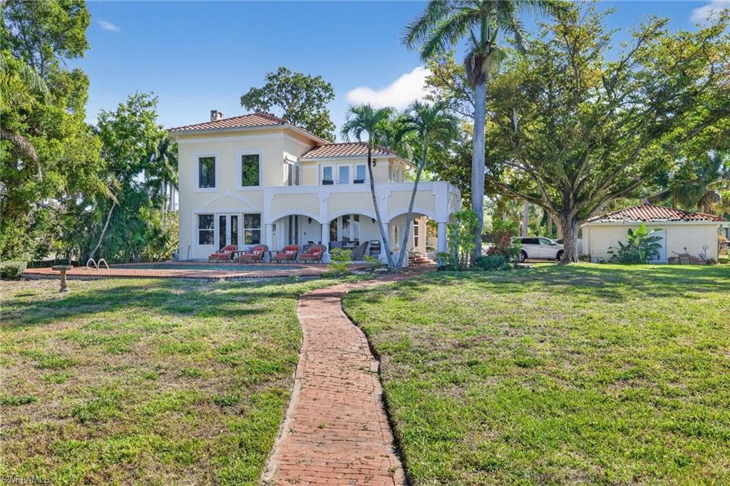 2878 Valencia WAY-41