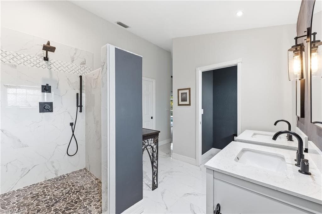 1377 Coconut DR-27