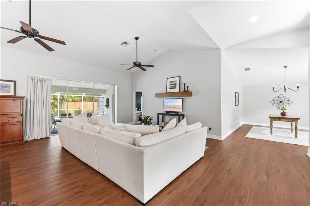 1377 Coconut DR-13