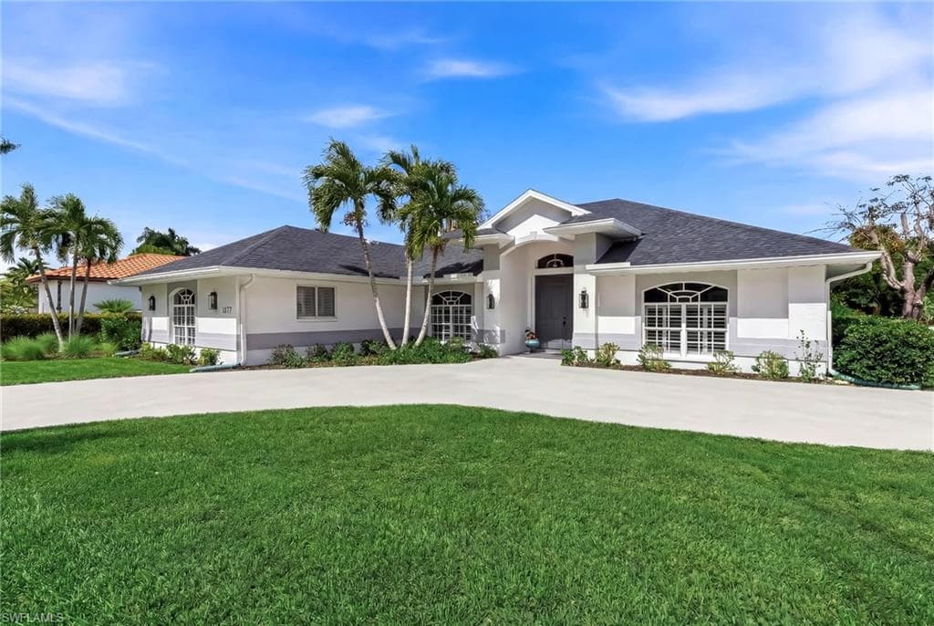 1377 Coconut DR-47