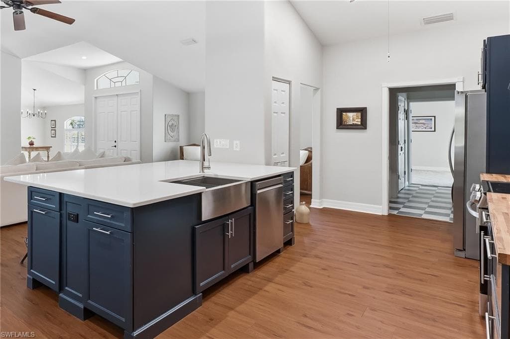 1377 Coconut DR-9