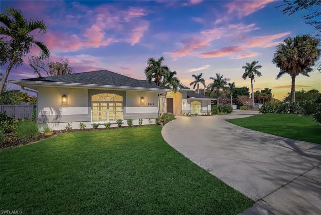 1377 Coconut DR-49