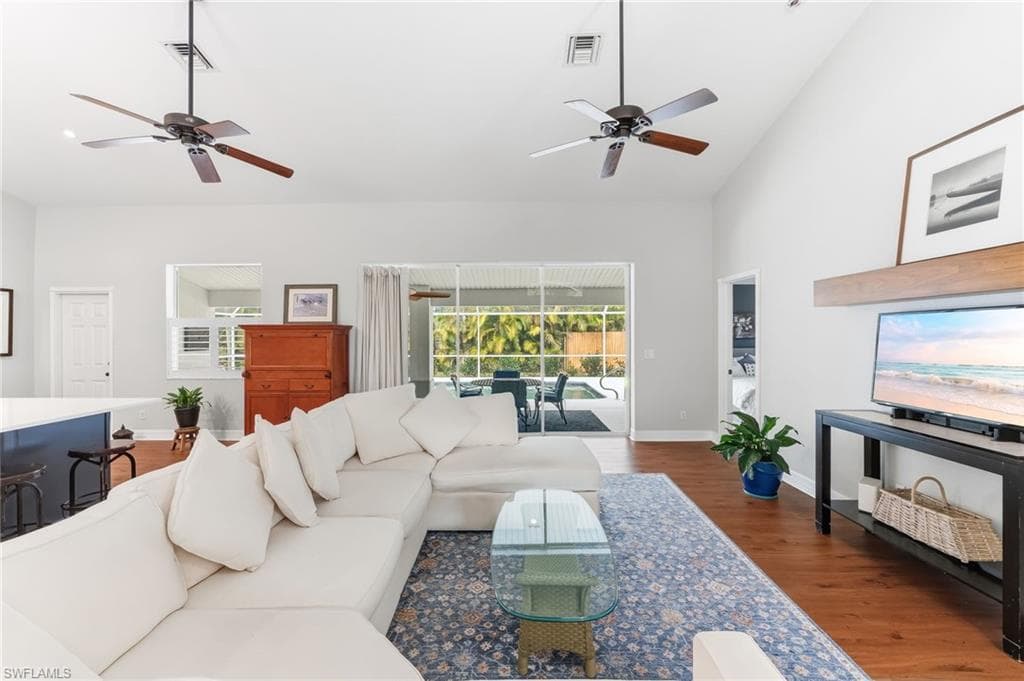 1377 Coconut DR-14