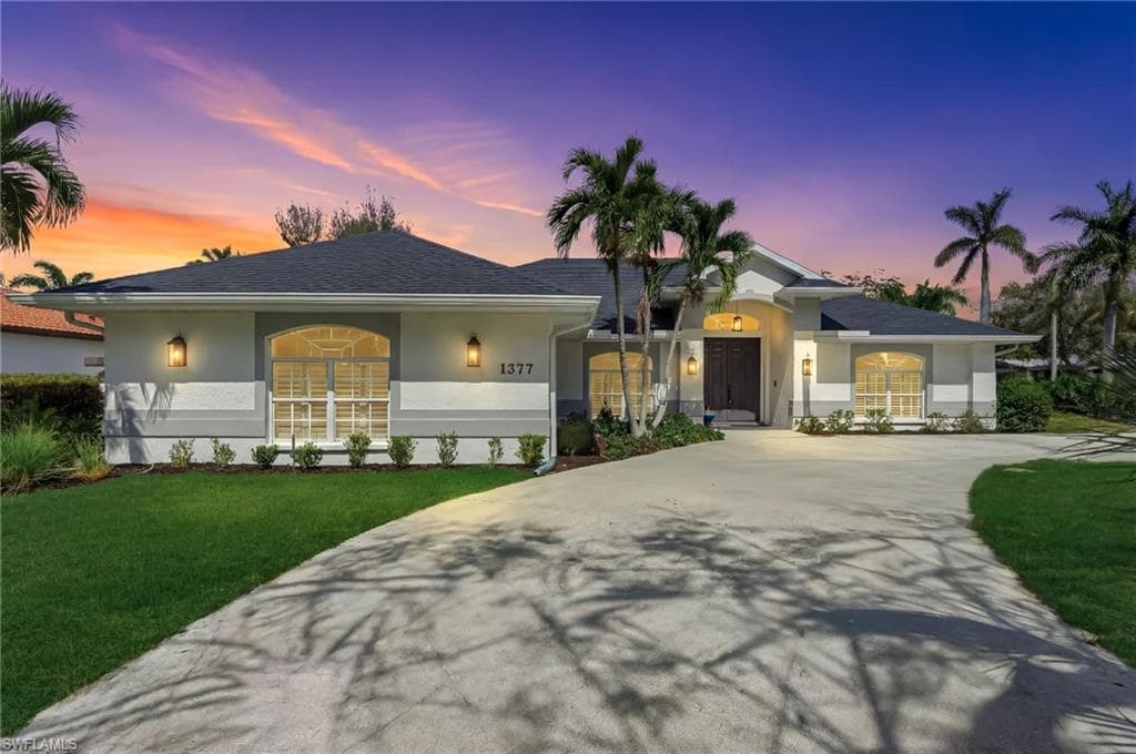 1377 Coconut DR-50