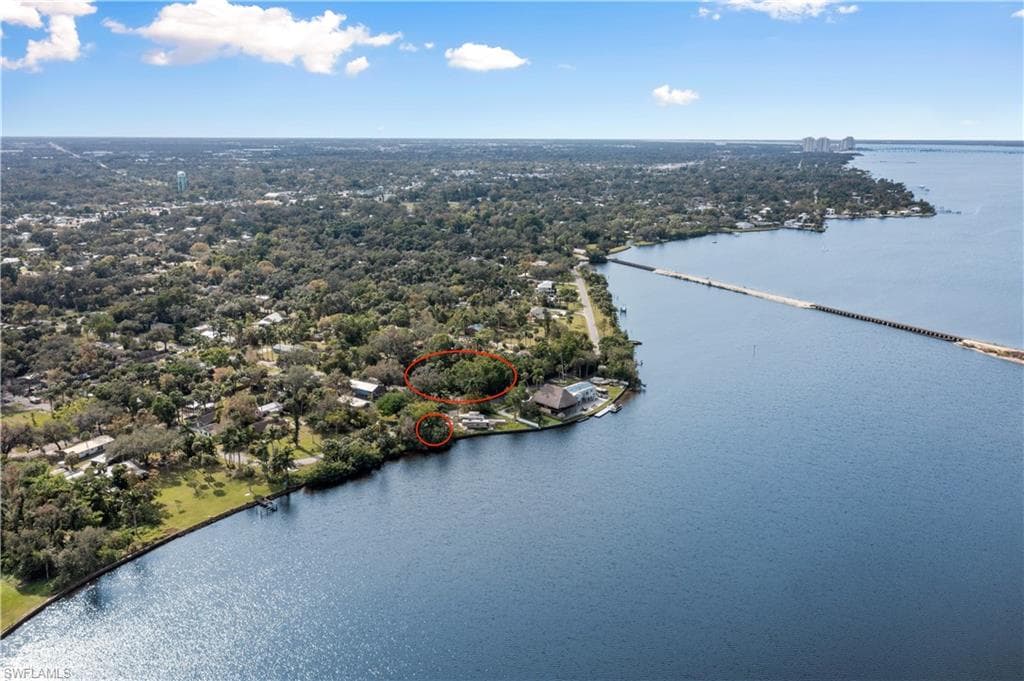 4836/4839 E Riverside DR-4