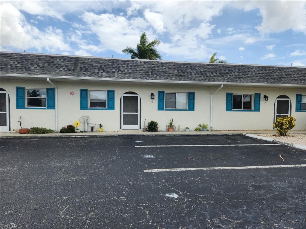 1220 SE 40th ST 6-5