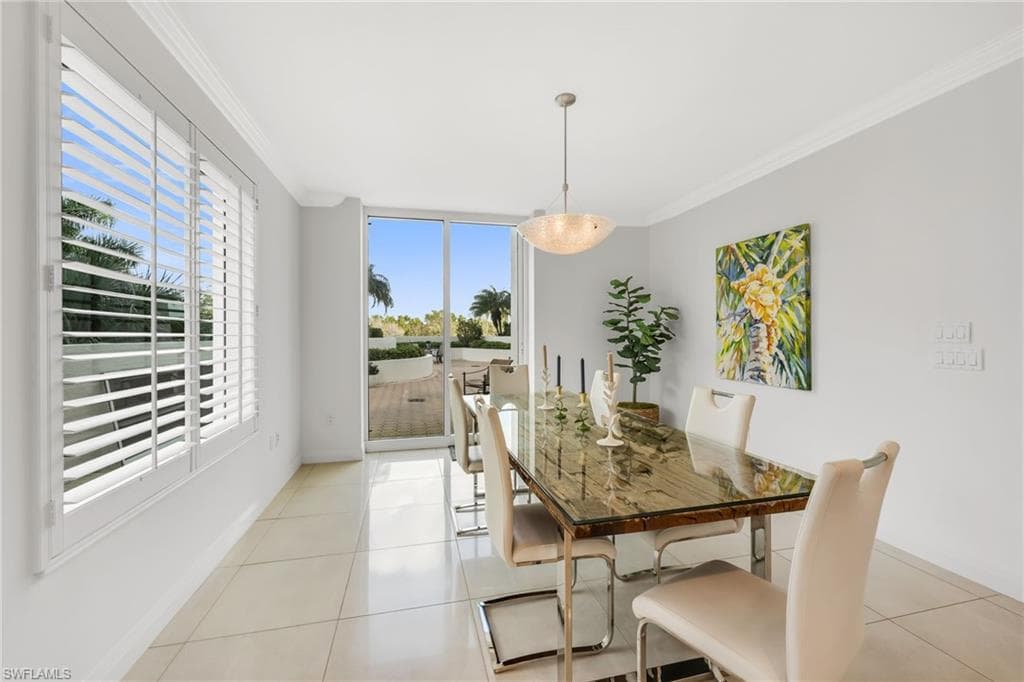 455 Cove Tower DR 304-7